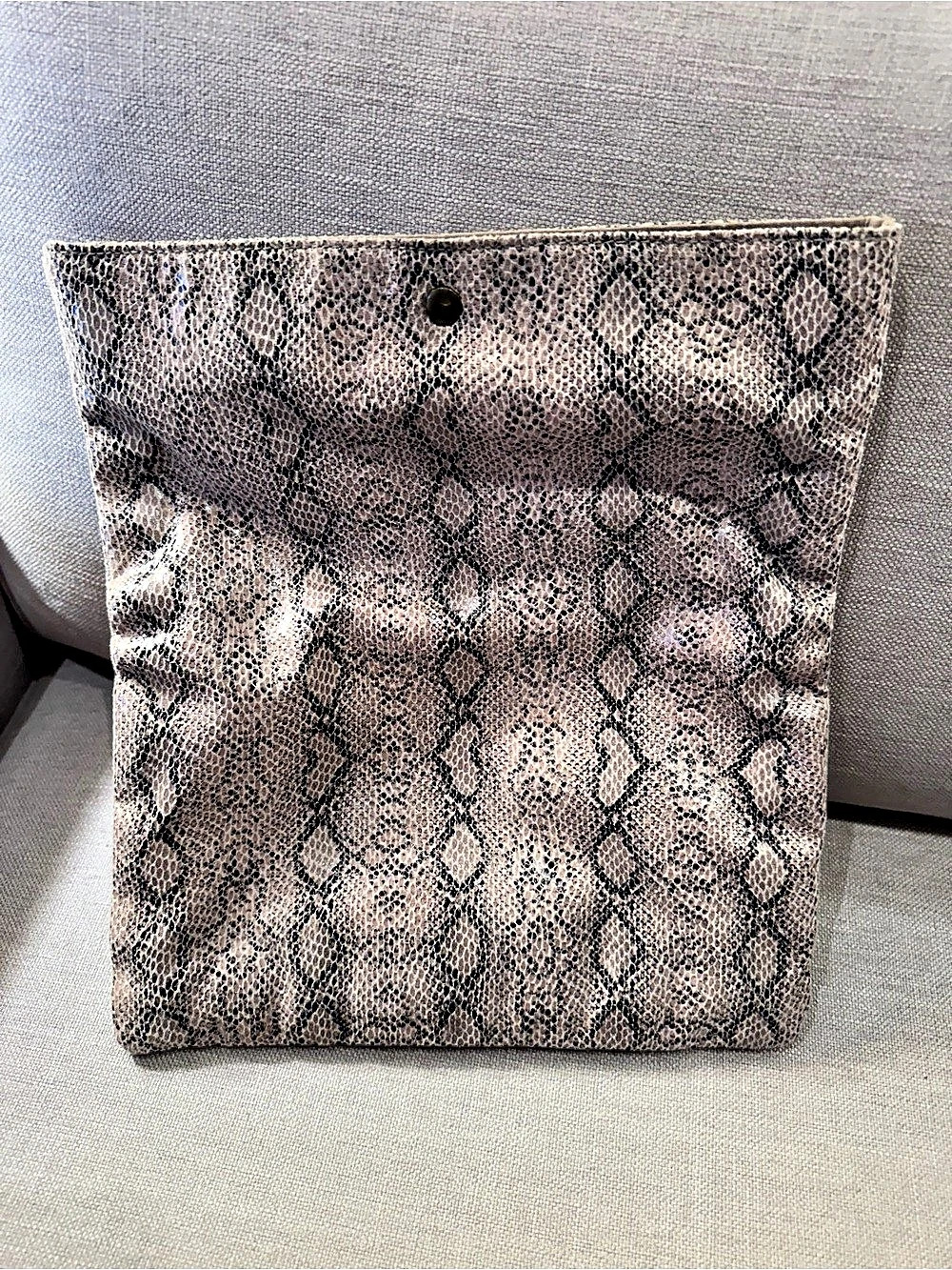 Charlotte Russe Snake Print Clutch White & Black